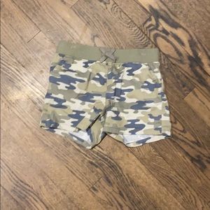 Camouflage shorts